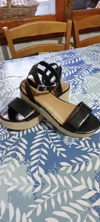 Sandalias cuña mujer negras talla 42 nuevas