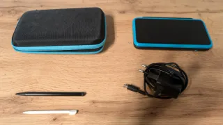 Nintendo 2DS XL Blu/Nero con giochi