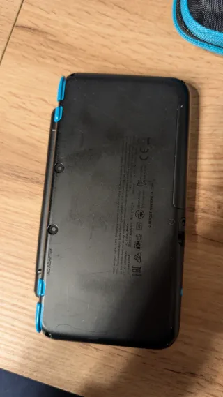 Nintendo 2DS XL Blu/Nero con giochi