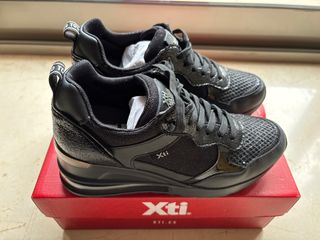 Xti Zapatillas Plataforma Vestir Negras