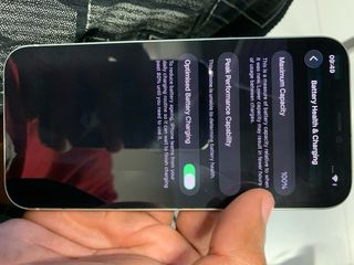 iPhone 12 com bolha na tela