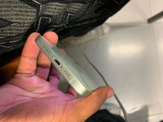 iPhone 12 com bolha na tela