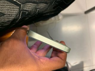 iPhone 12 com bolha na tela