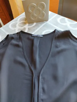 Blusa elegante negra