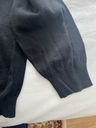 Jersey Negro Hombre con Parches en Codos