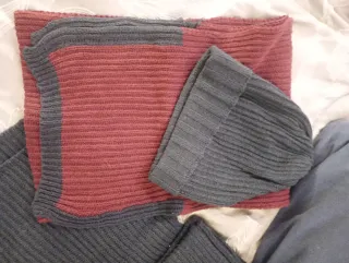 Set berretto + 2 sciarpe uomo blu/rosso