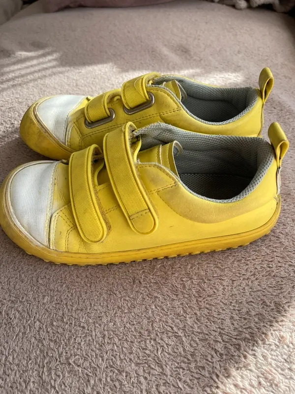 Zapatillas Barefoot Zapato Feroz. Talla 32