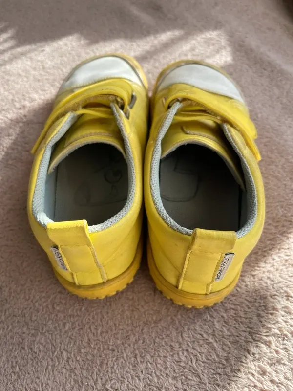 Zapatillas Barefoot Zapato Feroz. Talla 32