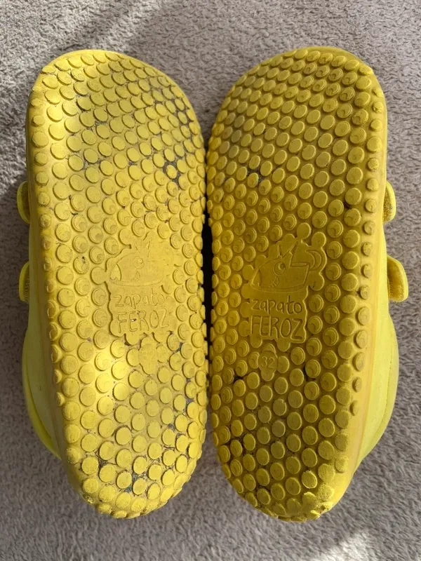 Zapatillas Barefoot Zapato Feroz. Talla 32