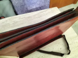 Maletín de piel antiguo