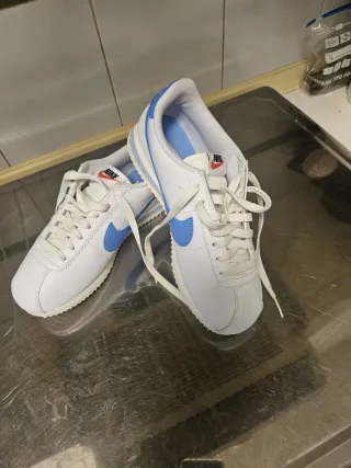 Zapatillas Nike Cortez Blancas T. 38