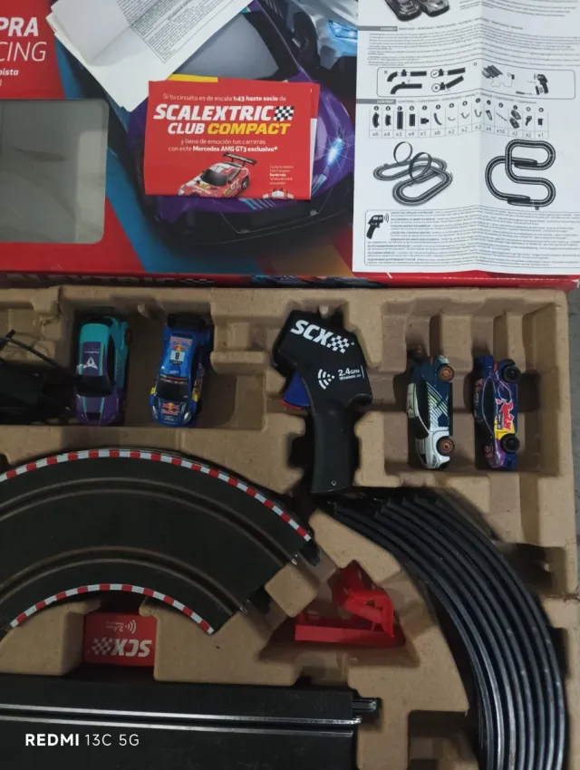 Scalextric Cupra Racing Compact