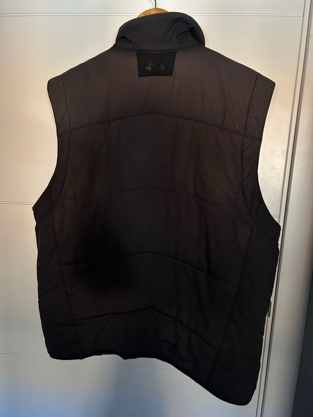 Chaleco Under Armour Hombre Talla M Negro