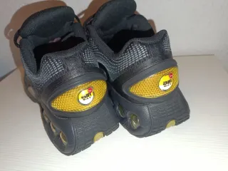 Zapatillas Nike Air Max Dn (Negras y Doradas)