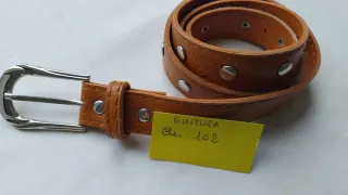 Cintura donna marrone con borchie