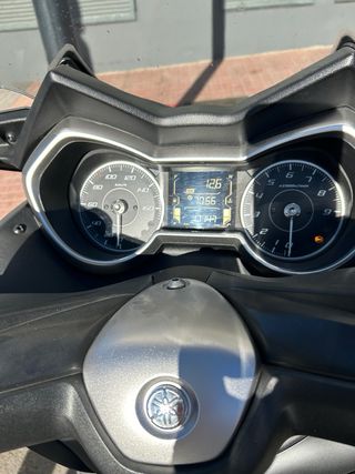 Yamaha XMAX 300 Octubre 2019