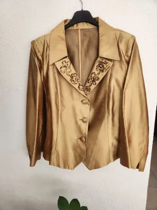 Chaqueta Dorada