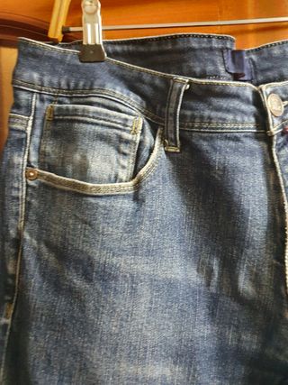 Pantalón vaquero elástico talla 44