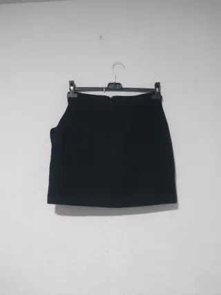 Falda Zara negra con aro