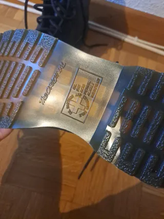 Botas Dr. Martens Negras Piel