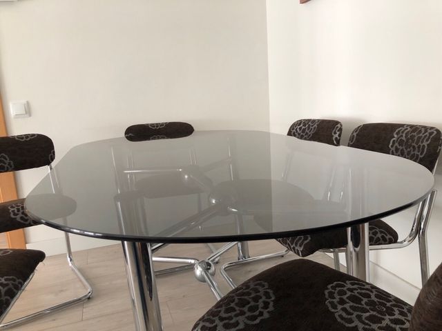 Mesa de comedor cristal y metal