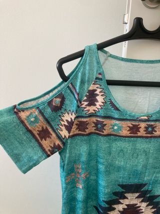 Vestido Boho con Hombros Descubiertos