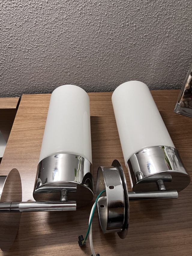 Aplique de pared y lámpara mesilla