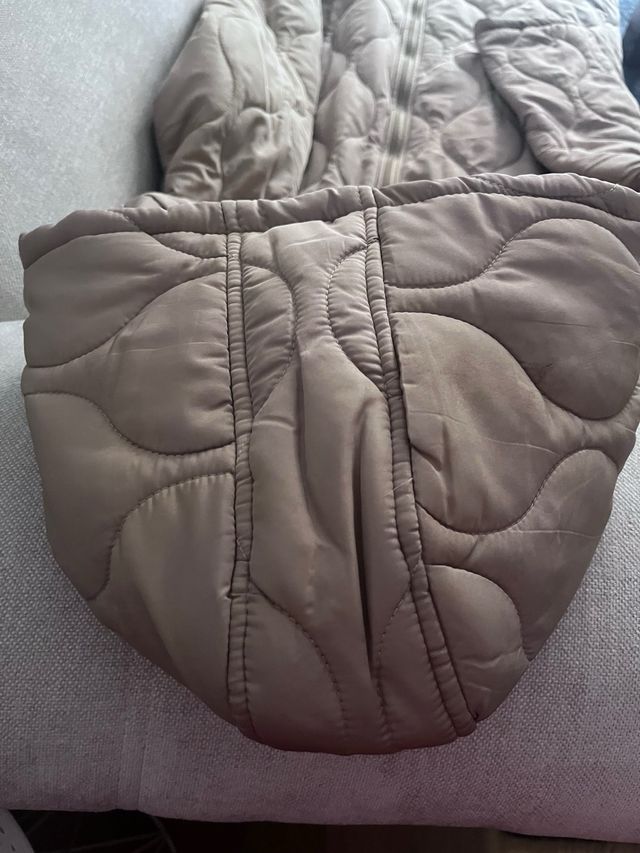 Abrigo largo acolchado beige