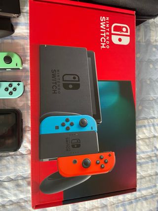 Consola Nintendo Switch in ottime condizioni, pronta per il gioco