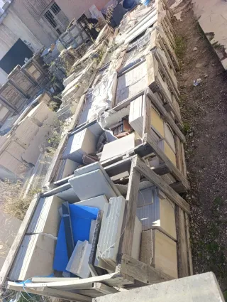 Losa Mármol Crema Marfil 30x30x2cm Pulido