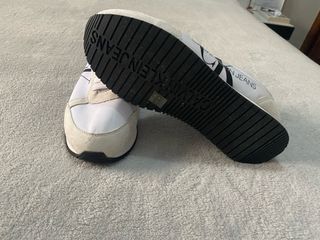 Tenis Calvin Klein Jeans Beige y Blanco