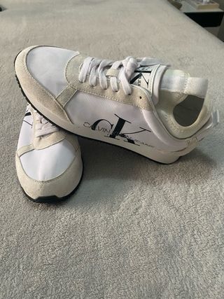 Tenis Calvin Klein Jeans Beige y Blanco