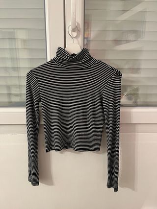 Camiseta manga larga Zara cuello alto rayas