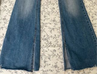 Pantalón vaquero campana azul