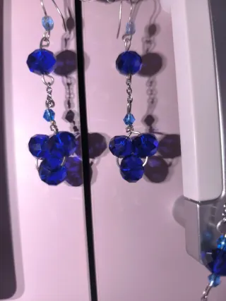 Set collana e orecchini blu