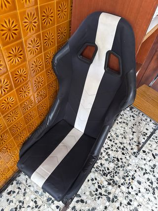 Volante Thrustmaster T248 + Playseat