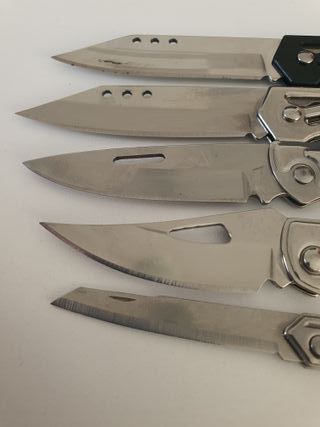 Lotto di 5 coltelli di varie dimensioni