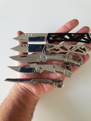 Lotto di 5 coltelli di varie dimensioni