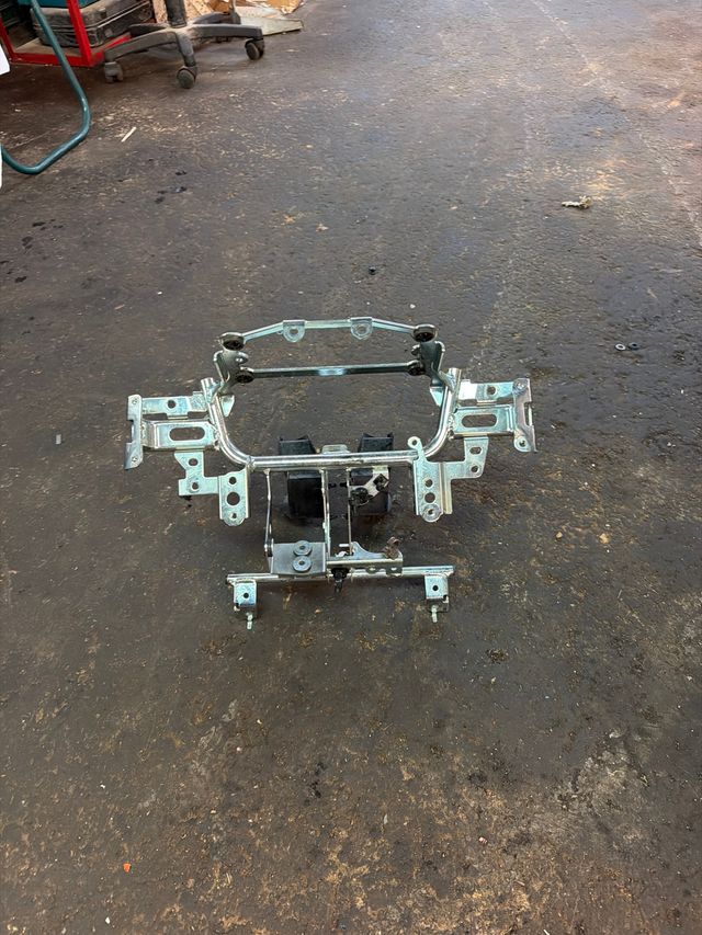 Araña Carenado Yamaha TMAX 560 2023