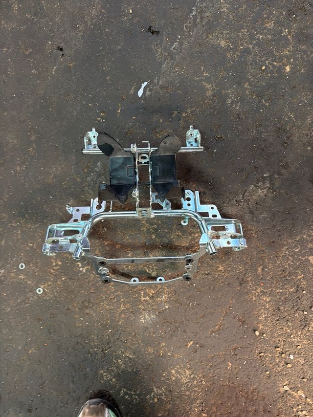 Araña Carenado Yamaha TMAX 560 2023