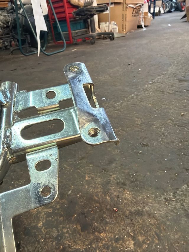 Araña Carenado Yamaha TMAX 560 2023