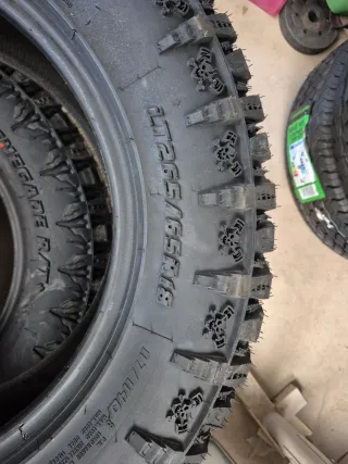 265/65 R18 117/114Q Renegade R/T 30%70
