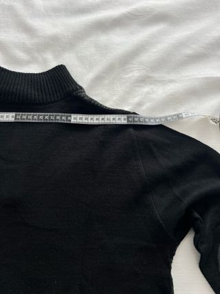 Jersey hombre cuello alto botones