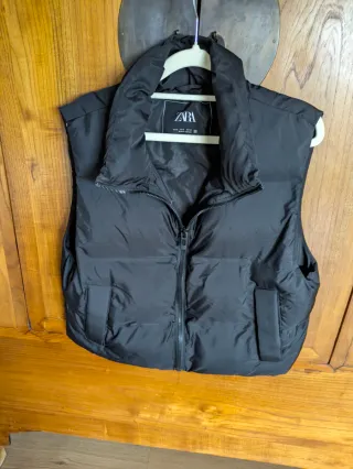 Chaleco sin estrenar Zara Talla S
