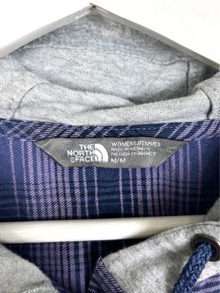 Camisa con Capucha The North Face Mujer Retro Y2K