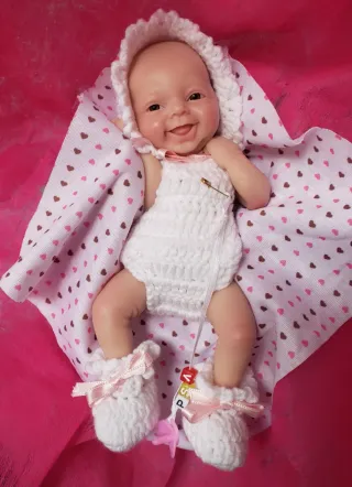 Bebe Reborn 18-20 cm.