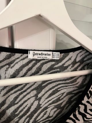 Camiseta de estampado de zebra Stradivarius