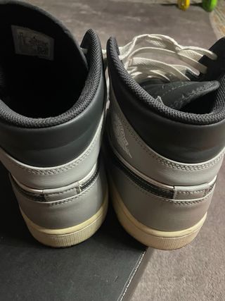 Scarpe Jordan 1 Mid Grigio Bianco