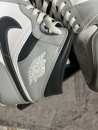 Scarpe Jordan 1 Mid Grigio Bianco