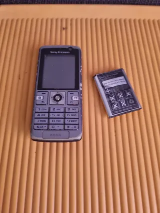 Sony Ericsson K610i Argento